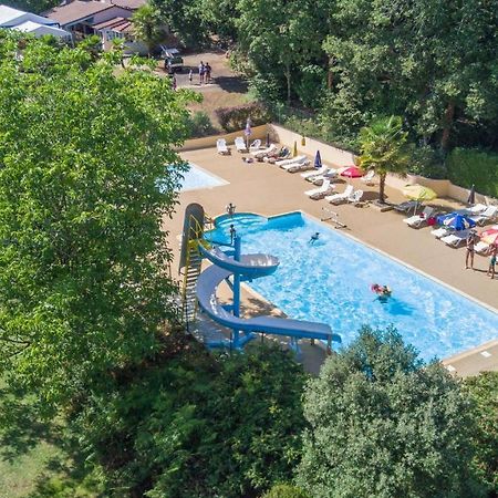ホテル Camping Au Bois Dormant Chauffour-sur-Vell エクステリア 写真