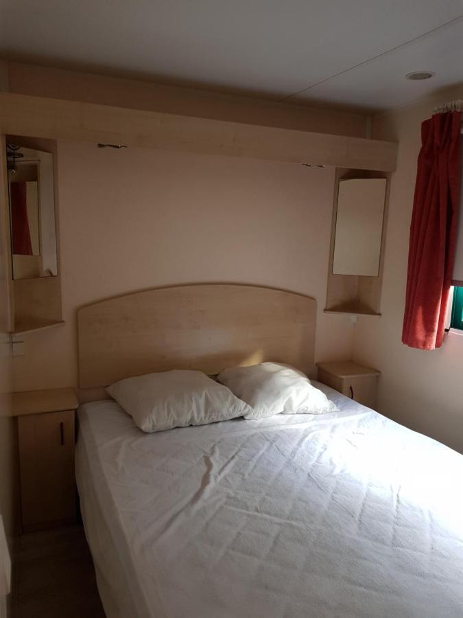 ホテル Camping Au Bois Dormant Chauffour-sur-Vell エクステリア 写真