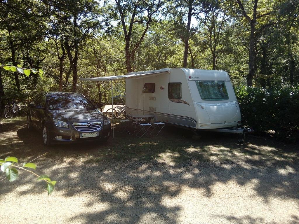 ホテル Camping Au Bois Dormant Chauffour-sur-Vell エクステリア 写真